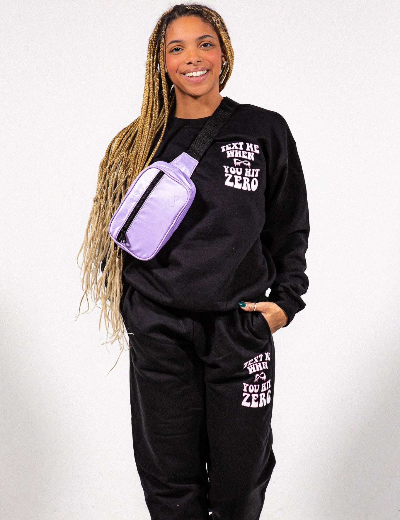 NFINITY TEXT ME WHEN YOU HIT ZERO ™ - BLACK CREWNECK - Nfinity -